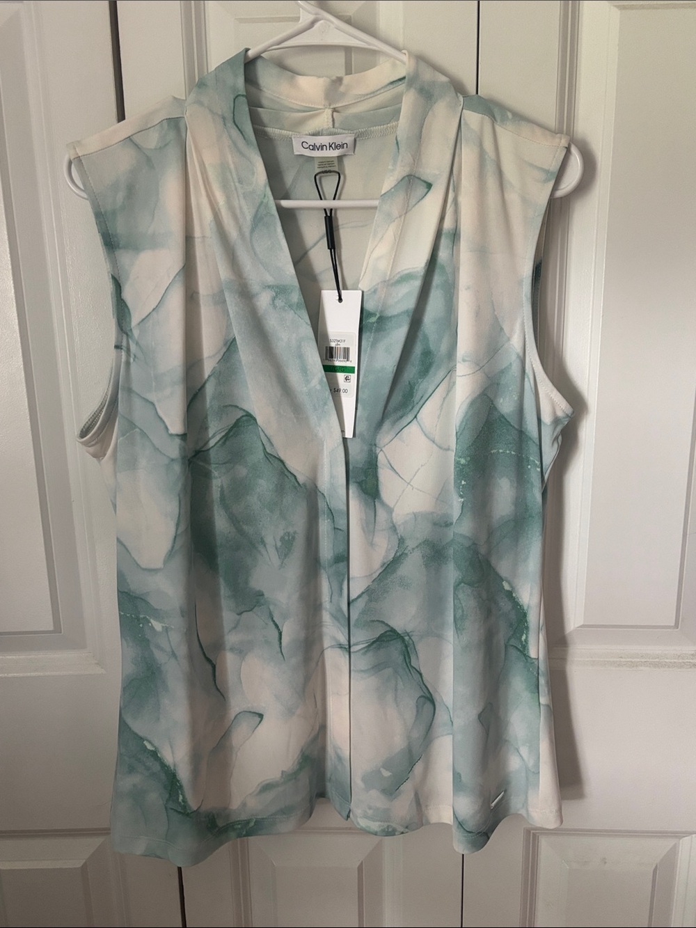 Calvin Klein Sleeveless V-Neck Camisole in Teal and Cream Marble